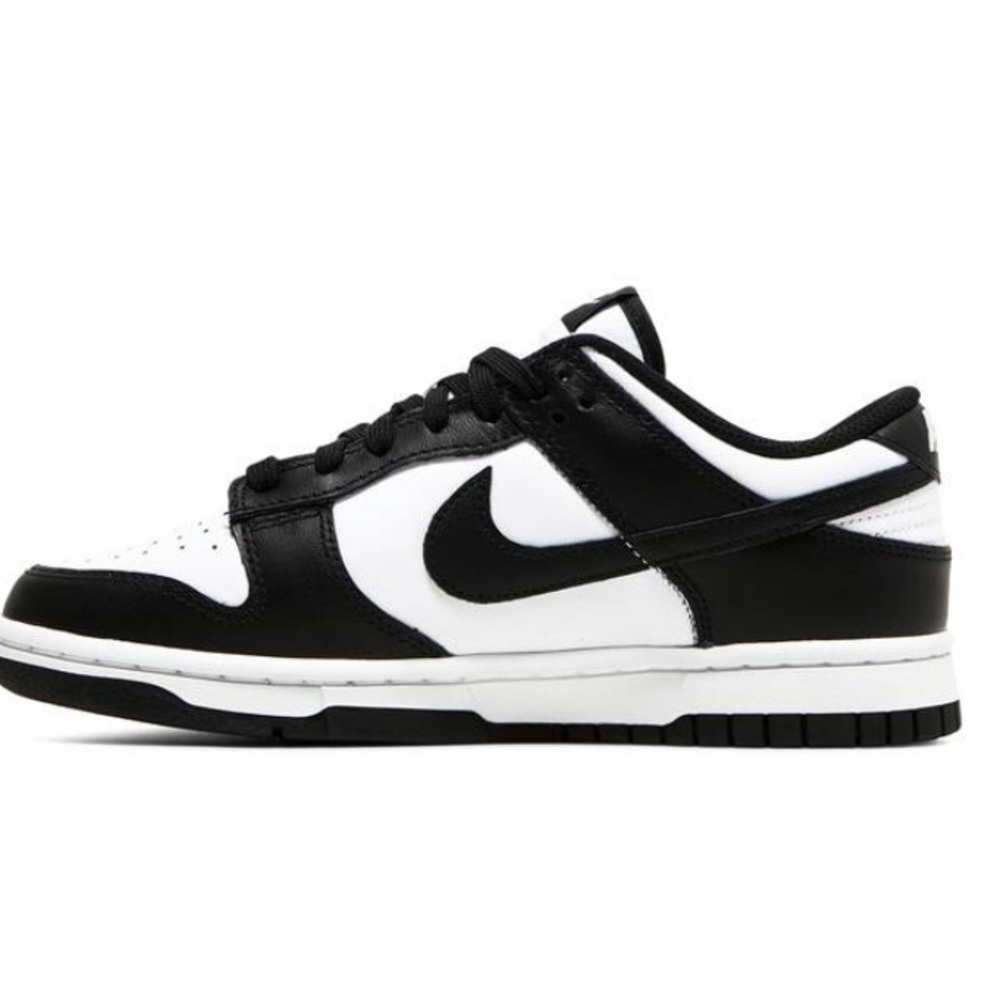 Nike GS Black and white dunk low